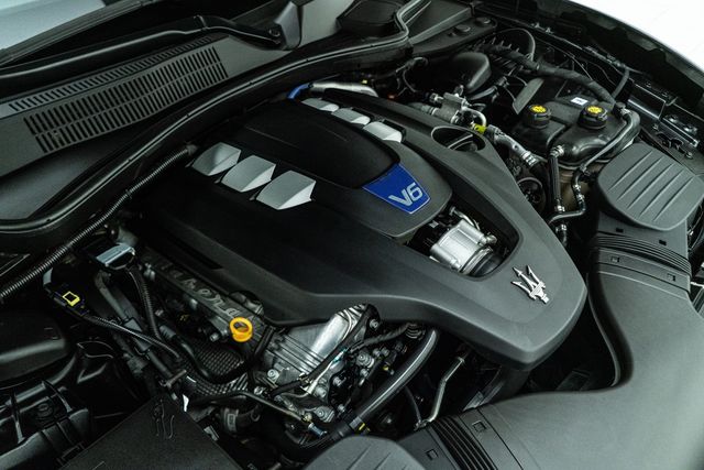 2018 Maserati Ghibli SQ4 GranLusso | Carrollton, TX | Texas Hot Rides