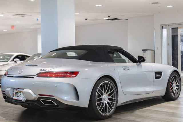 2018 Mercedes AMG GT-C Roadster AMG Carbon Fiber Pkg