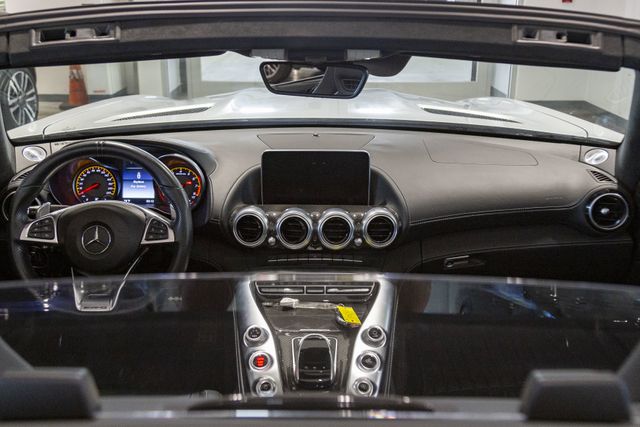 2018 Mercedes AMG GT-C Roadster AMG Carbon Fiber Pkg
