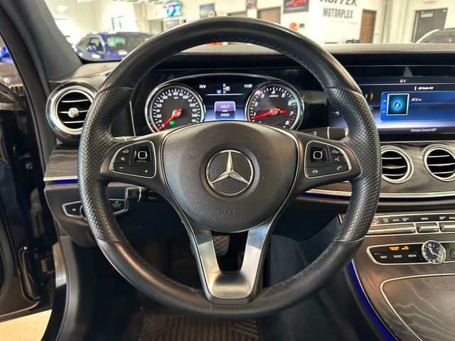 2018 Mercedes-Benz E-Class E 300 AMG Line Parking Package Panoramic Roof | Irving, Texas | Hopper Motorplex 2018 Mercedes-Benz E-Class E 300 AMG Line Parking Package Panoramic Roof | Irving, Texas | Hopper Motorplex