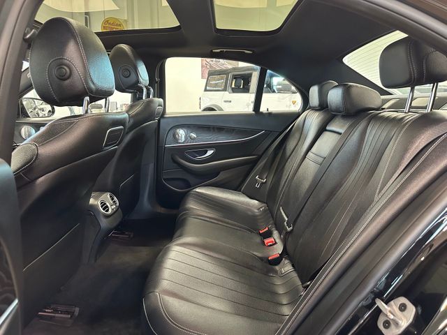 2018 Mercedes-Benz E-Class E 300 AMG Line Parking Package Panoramic Roof | Irving, Texas | Hopper Motorplex