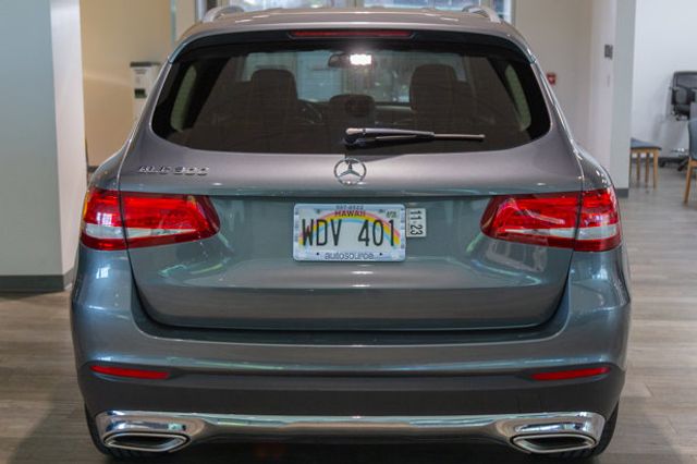 2018 Mercedes-Benz GLC 300 Smartphone integration/Blind spot