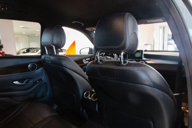 2018 Mercedes-Benz GLC 300  Premium Pkg