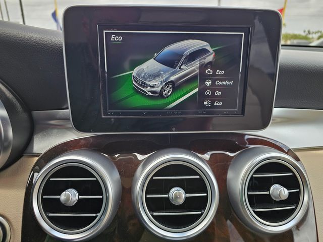 2018 Mercedes-Benz GLC 300 | Brownsville TX | English Motors 2018 Mercedes-Benz GLC 300 | Brownsville TX | English Motors