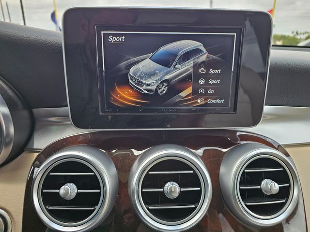 2018 Mercedes-Benz GLC 300 | Brownsville TX | English Motors 2018 Mercedes-Benz GLC 300 | Brownsville TX | English Motors