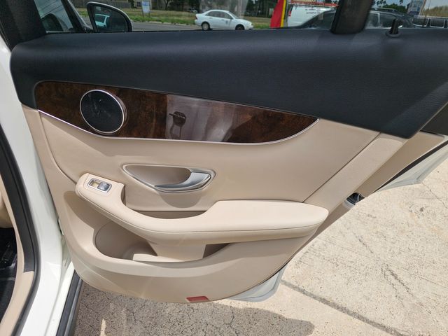 2018 Mercedes-Benz GLC 300 | Brownsville TX | English Motors 2018 Mercedes-Benz GLC 300 | Brownsville TX | English Motors