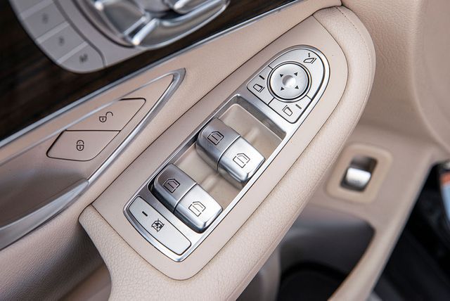 2018 Mercedes-Benz GLC 300 | Van Nuys, CA | Stellar Auto INC. 2018 Mercedes-Benz GLC 300 | Van Nuys, CA | Stellar Auto INC.