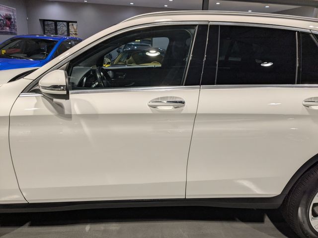 2018 Mercedes-Benz GLC 300 4MATIC | Lake Forest IL | Executive Motor Carz 2018 Mercedes-Benz GLC 300 4MATIC | Lake Forest IL | Executive Motor Carz