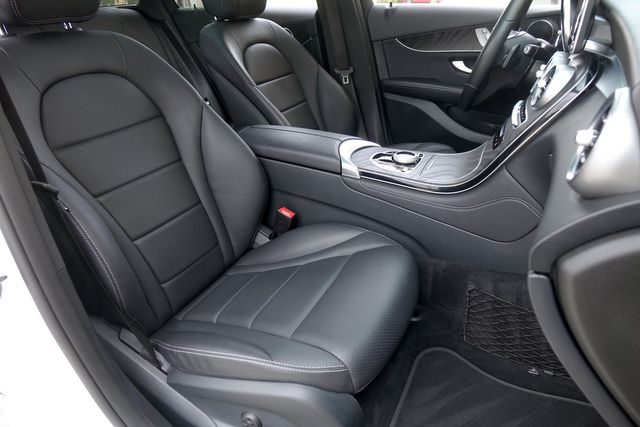 2018 Mercedes-Benz GLC GLC 300 * Pano Roof * HTD Seats * PREMIUM * LED's