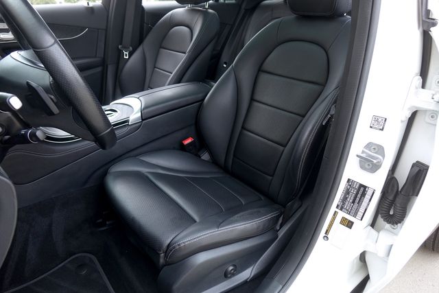 2018 Mercedes-Benz GLC GLC 300 * Pano Roof * HTD Seats * PREMIUM * LED's