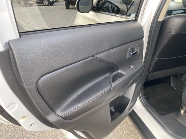 2018 Mitsubishi Outlander SEL | Ephrata, PA | Pine Tree Motors