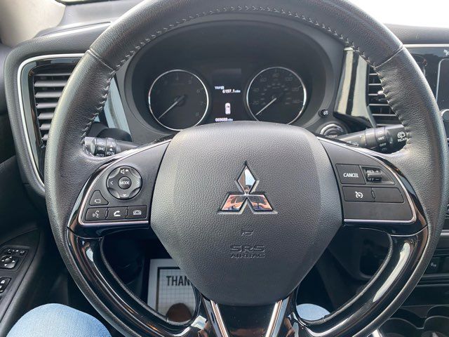 2018 Mitsubishi Outlander SEL | Ephrata, PA | Pine Tree Motors 2018 Mitsubishi Outlander SEL | Ephrata, PA | Pine Tree Motors