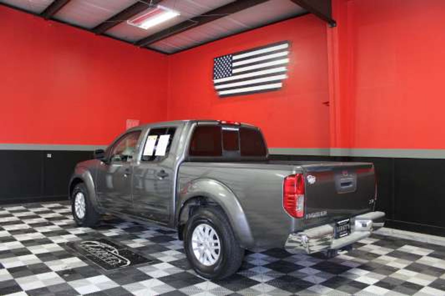 2018 Nissan Frontier SV - 6