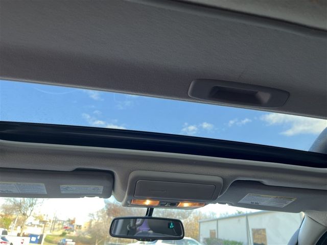 2018 Nissan Frontier PRO-4X Sunroof Siri Eyes Free Nissan Connect Nav 2018 Nissan Frontier PRO-4X Sunroof Siri Eyes Free Nissan Connect Nav