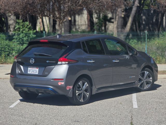 2018 Nissan LEAF SV