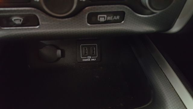 2018 Nissan Pathfinder SL | Carrollton, TX | Legend Motorcars of Carrollton 2018 Nissan Pathfinder SL | Carrollton, TX | Legend Motorcars of Carrollton