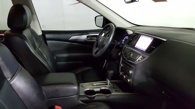 2018 Nissan Pathfinder SL | Carrollton, TX | Legend Motorcars of Carrollton 2018 Nissan Pathfinder SL | Carrollton, TX | Legend Motorcars of Carrollton