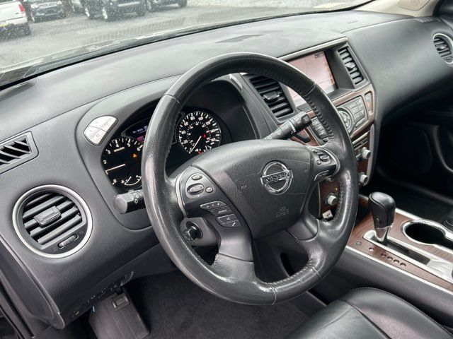 2018 Nissan Pathfinder PLATINUM