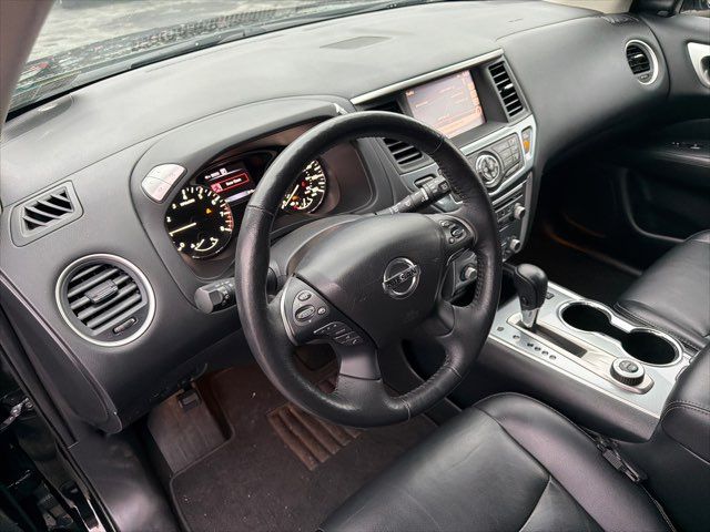 2018 Nissan Pathfinder SL