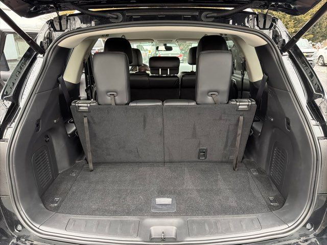 2018 Nissan Pathfinder SL