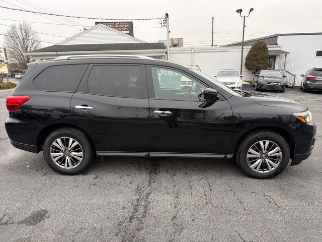 2018 Nissan Pathfinder SL