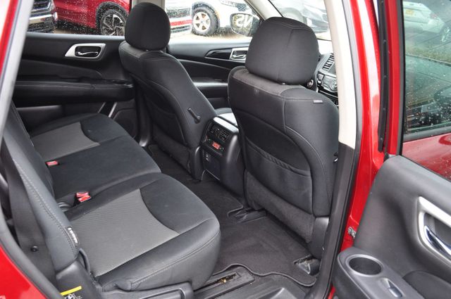 2018 Nissan Pathfinder S Sport Utility 4D | Louisville, MS | CARite Louisville MS 2018 Nissan Pathfinder S Sport Utility 4D | Louisville, MS | CARite Louisville MS