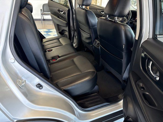 2018 Nissan Rogue SL | Rome, GA | Knight's Car Store 2018 Nissan Rogue SL | Rome, GA | Knight's Car Store