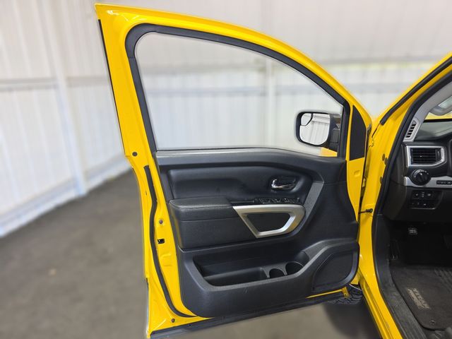 2018 Nissan Titan PRO-4X 2018 Nissan Titan PRO-4X