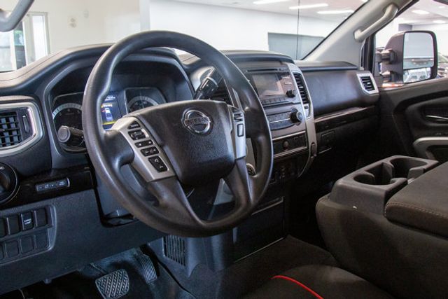 2018 Nissan Titan XD 4WD Crew Cab SV