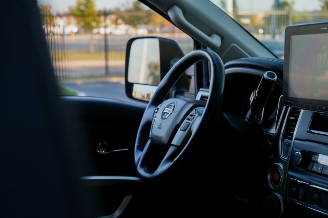 2018 Nissan Titan XD PRO-4X 4X4 W/ UPGRADES / 1-OWNER REGULAR SERVICES | Austin, TX | Rocky Mountain Truck Stop Austin 2018 Nissan Titan XD PRO-4X 4X4 W/ UPGRADES / 1-OWNER REGULAR SERVICES | Austin, TX | Rocky Mountain Truck Stop Austin