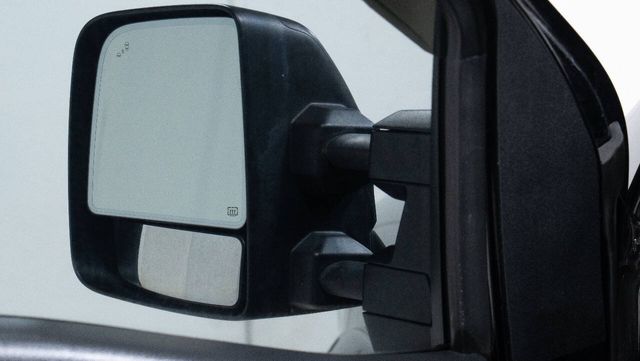 2018 Nissan Titan XD PRO 4X 4x4 4dr Crew Cab (Diesel) | Houston, TX | Houston Auto Credit