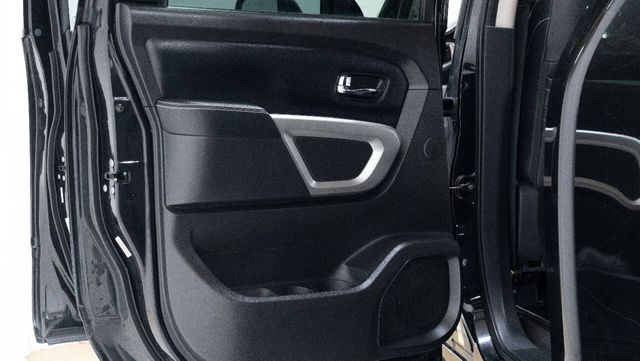 2018 Nissan Titan XD PRO 4X 4x4 4dr Crew Cab (Diesel) | Houston, TX | Houston Auto Credit