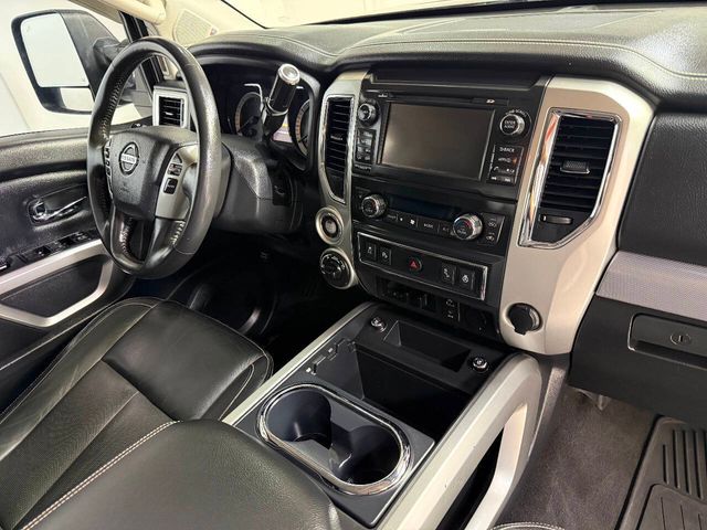 2018 Nissan Titan XD PRO 4X 4x4 4dr Crew Cab (Diesel) | Houston, TX | Houston Auto Credit