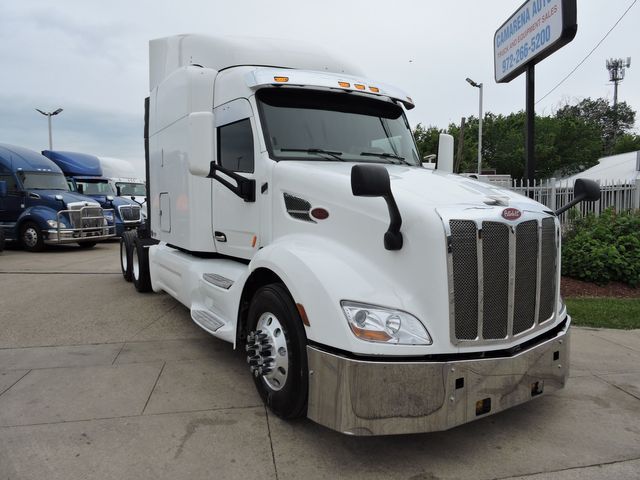 2018 Peterbilt 579 Sleeper
