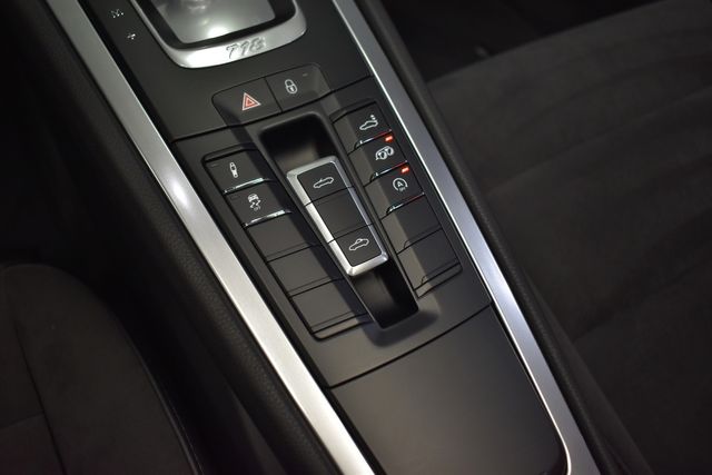 2018 Porsche 718 Boxster GTS 2018 Porsche 718 Boxster GTS