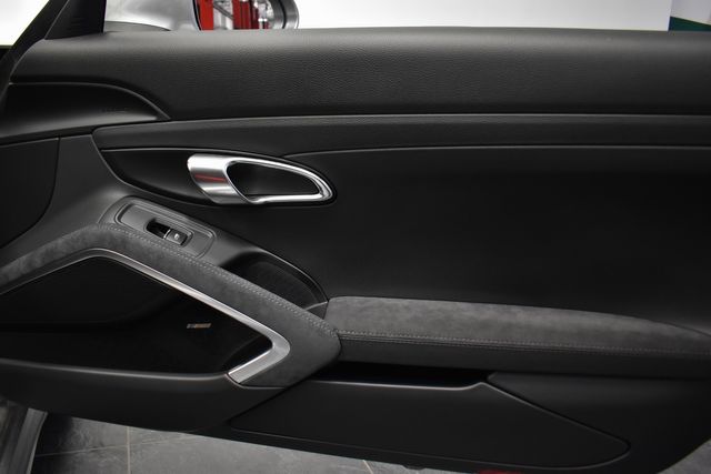 2018 Porsche 718 Boxster GTS 2018 Porsche 718 Boxster GTS