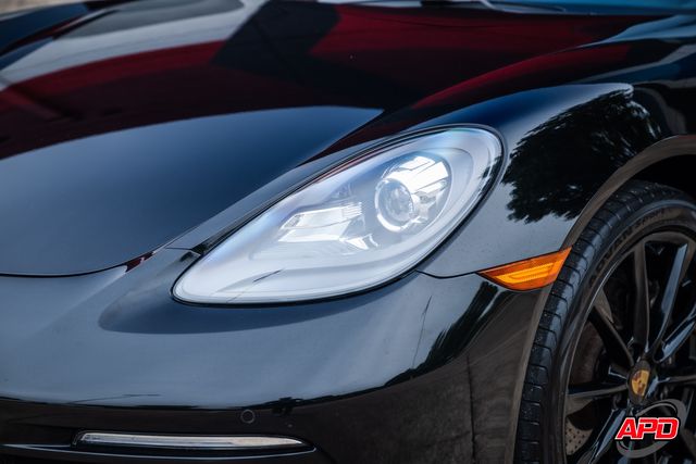 2018 Porsche 718 Cayman 2018 Porsche 718 Cayman