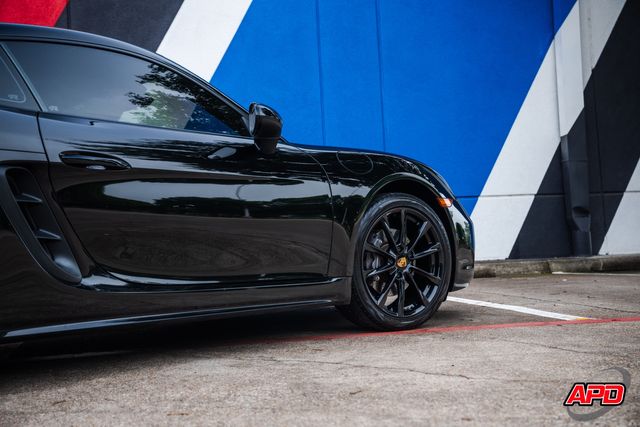 2018 Porsche 718 Cayman 2018 Porsche 718 Cayman