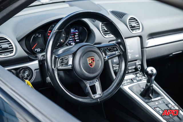 2018 Porsche 718 Cayman 2018 Porsche 718 Cayman