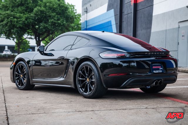 2018 Porsche 718 Cayman 2018 Porsche 718 Cayman