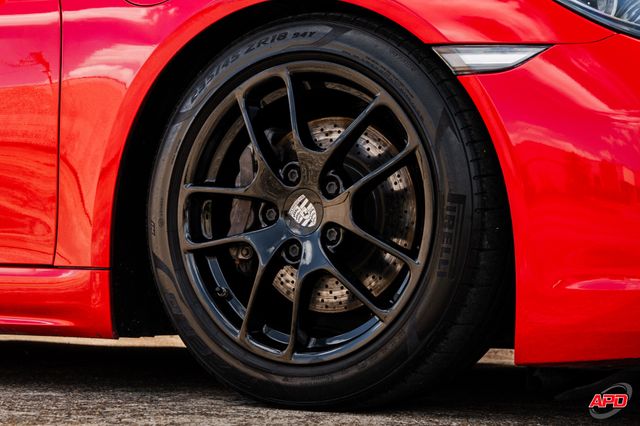 2018 Porsche 718 Cayman 2018 Porsche 718 Cayman