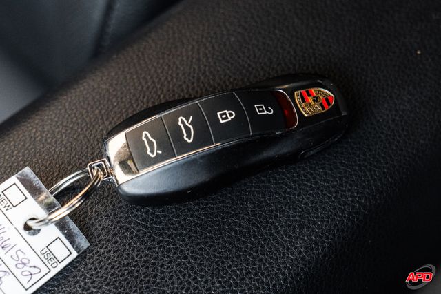 2018 Porsche 718 Cayman 2018 Porsche 718 Cayman