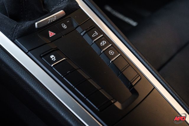 2018 Porsche 718 Cayman 2018 Porsche 718 Cayman