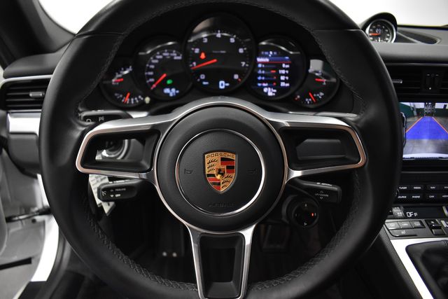 2018 Porsche 911 Carrera 2018 Porsche 911 Carrera