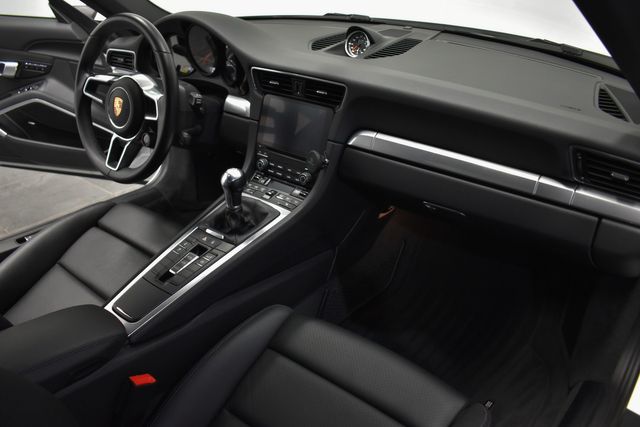2018 Porsche 911 Carrera 2018 Porsche 911 Carrera