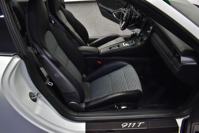2018 Porsche 911 Carrera T