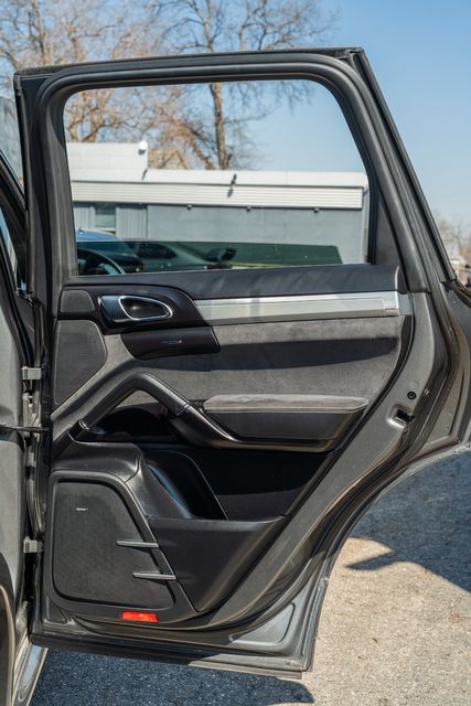 2018 Porsche Cayenne GTS | Dallas, TX | Rocky Mountain Truck Stop Dallas 2018 Porsche Cayenne GTS | Dallas, TX | Rocky Mountain Truck Stop Dallas