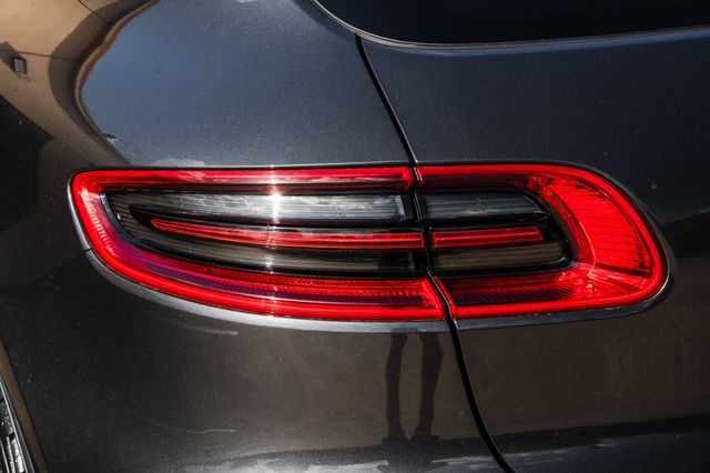 2018 Porsche Macan  | Addison, TX | Apex Auto Sports