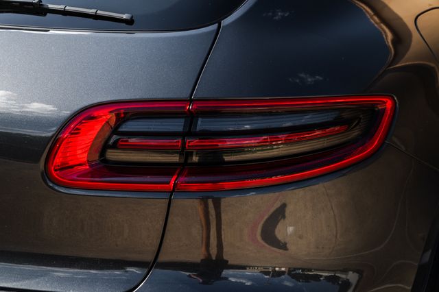 2018 Porsche Macan  | Addison, TX | Apex Auto Sports