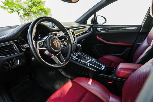 2018 Porsche Macan  | Addison, TX | Apex Auto Sports